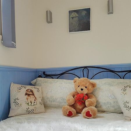 The Shepherds Hut Herstmonceux Bagian luar foto